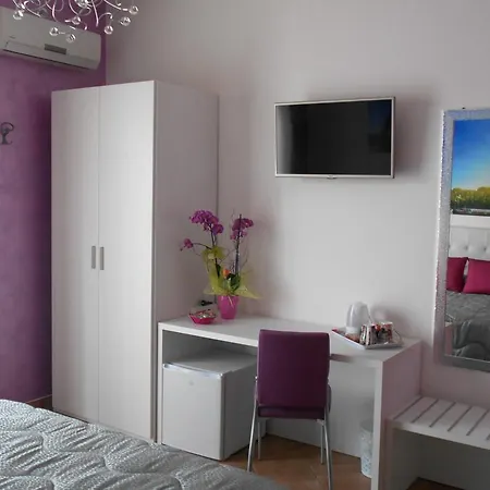 Capital Bed Bed & Breakfast